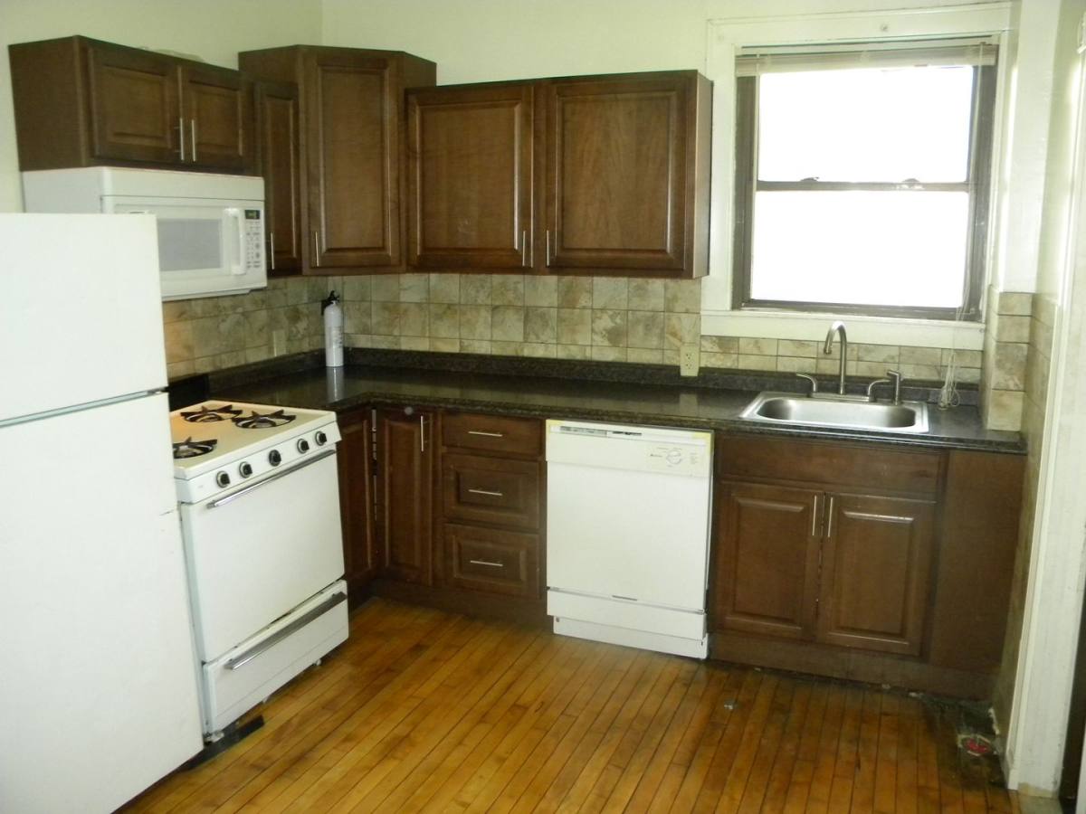 Apartment for rent at 1903 3rd St NE, Minneapolis, MN 55418