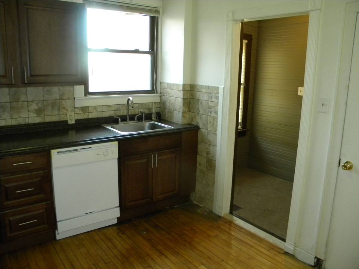 Apartment for rent at 1903 3rd St NE, Minneapolis, MN 55418