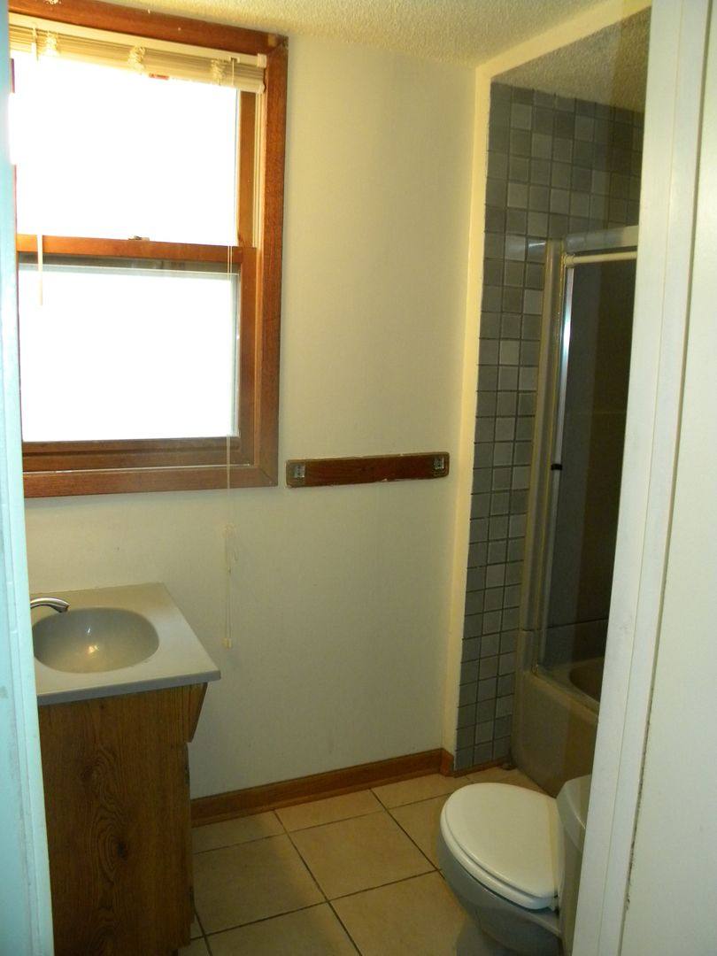 Apartment for rent at 1903 3rd St NE, Minneapolis, MN 55418