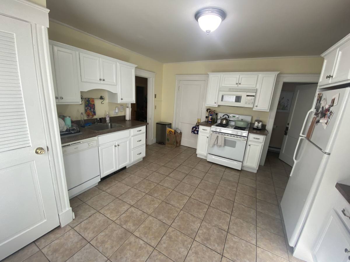 House for rent at 26 Bolton St #2R, Somerville, MA 02143