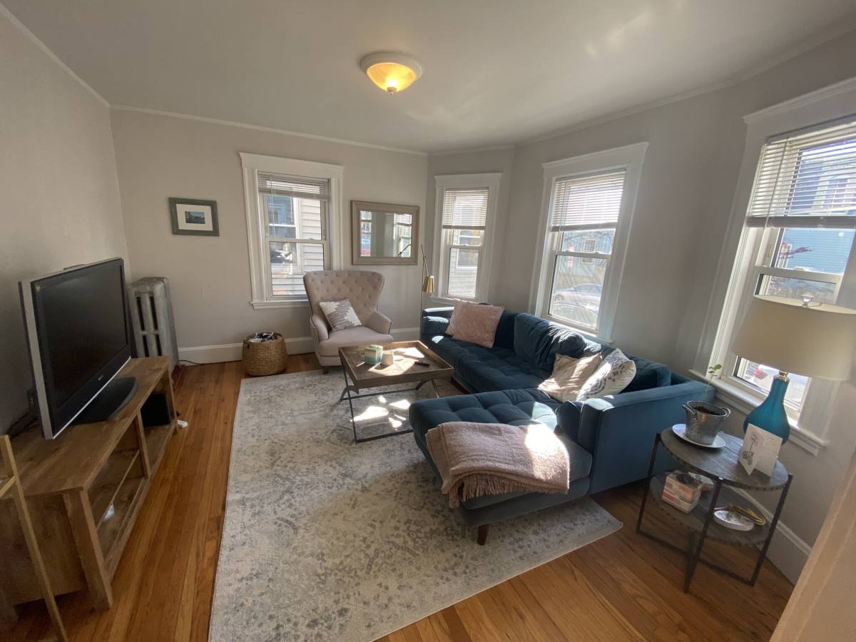 House for rent at 26 Bolton St #2R, Somerville, MA 02143