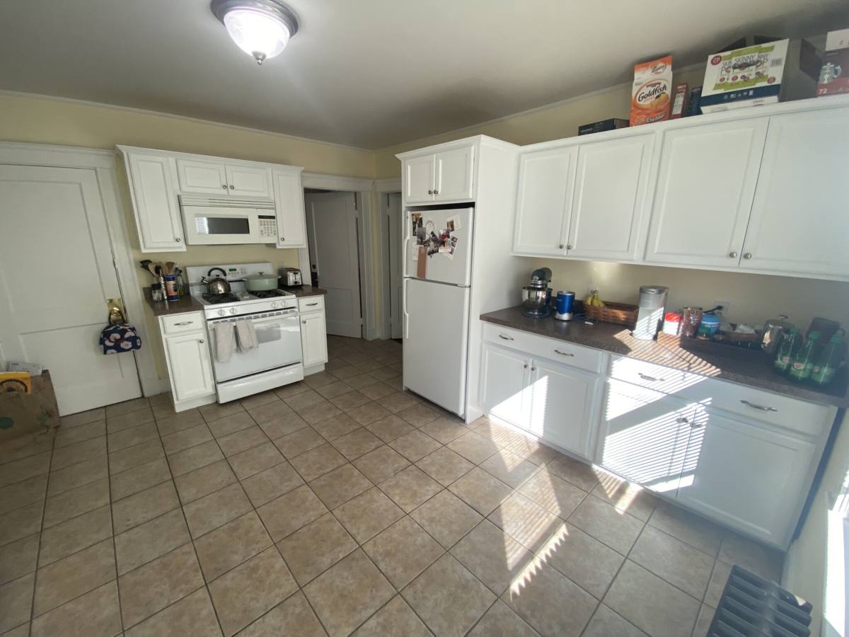 House for rent at 26 Bolton St #2R, Somerville, MA 02143