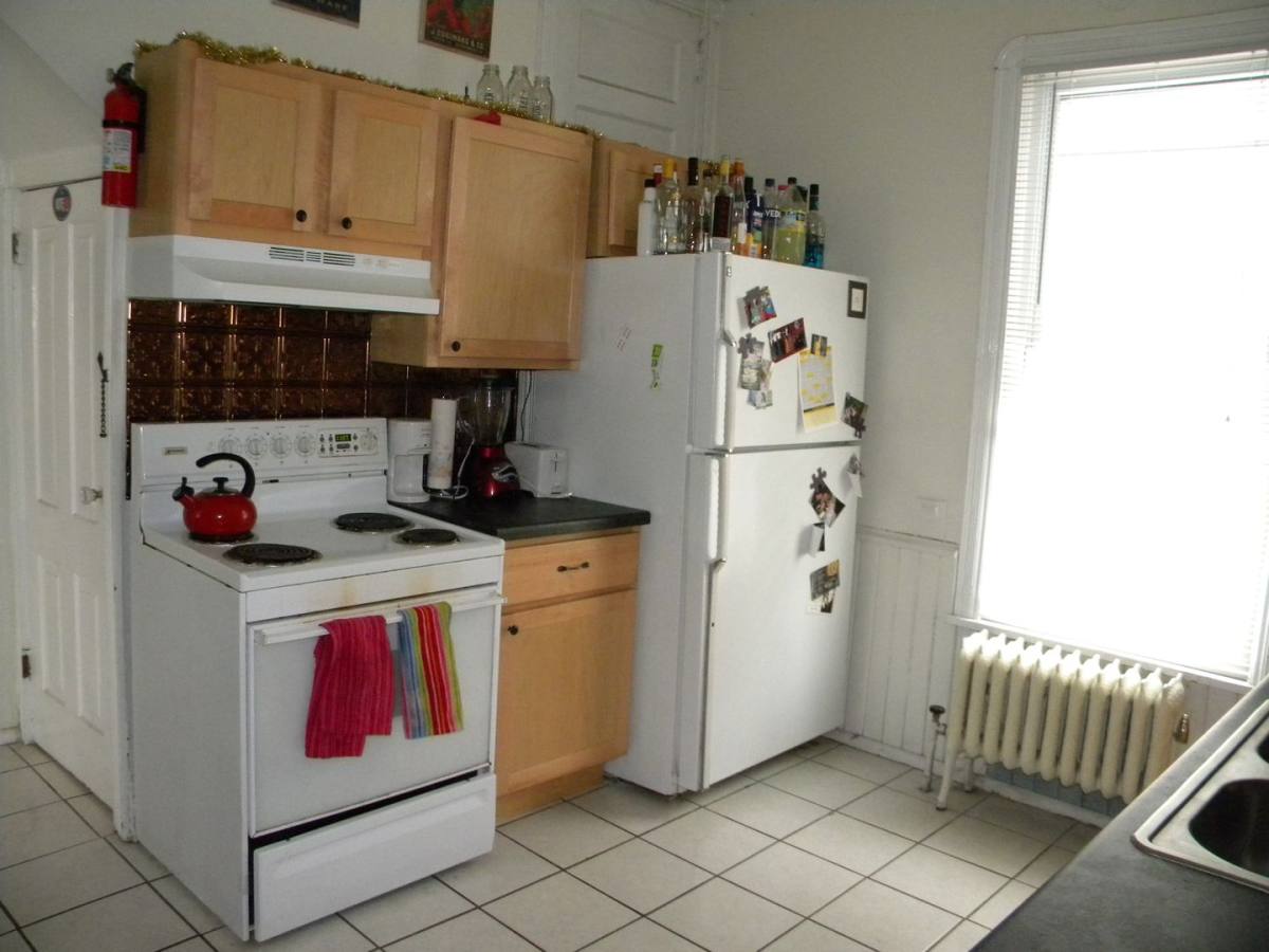 Apartment for rent at 2215 Como Ave, Saint Paul, MN 55108