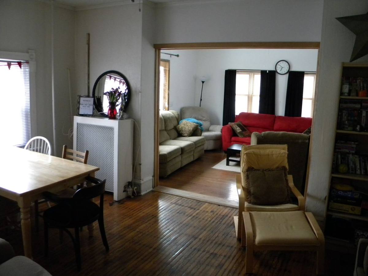 Apartment for rent at 2215 Como Ave, Saint Paul, MN 55108