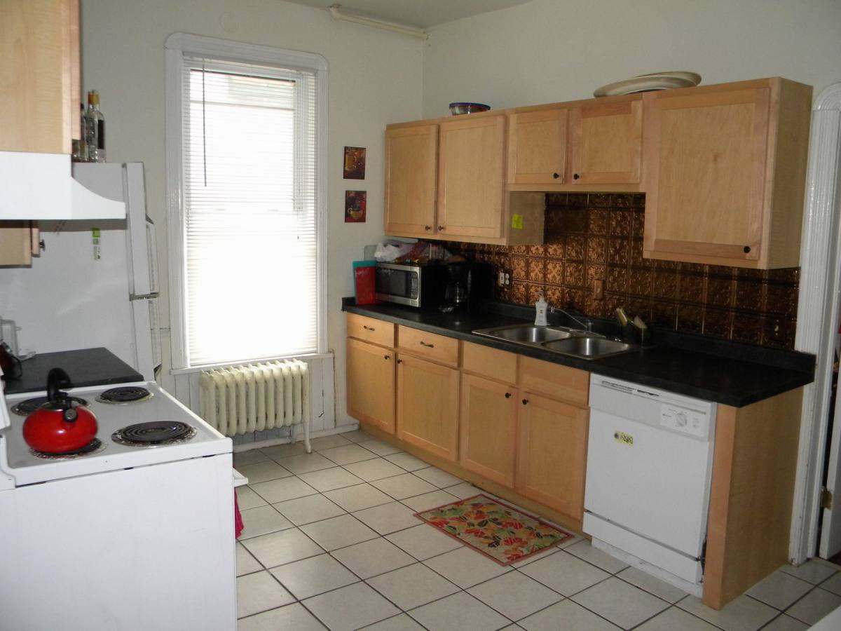Apartment for rent at 2215 Como Ave, Saint Paul, MN 55108