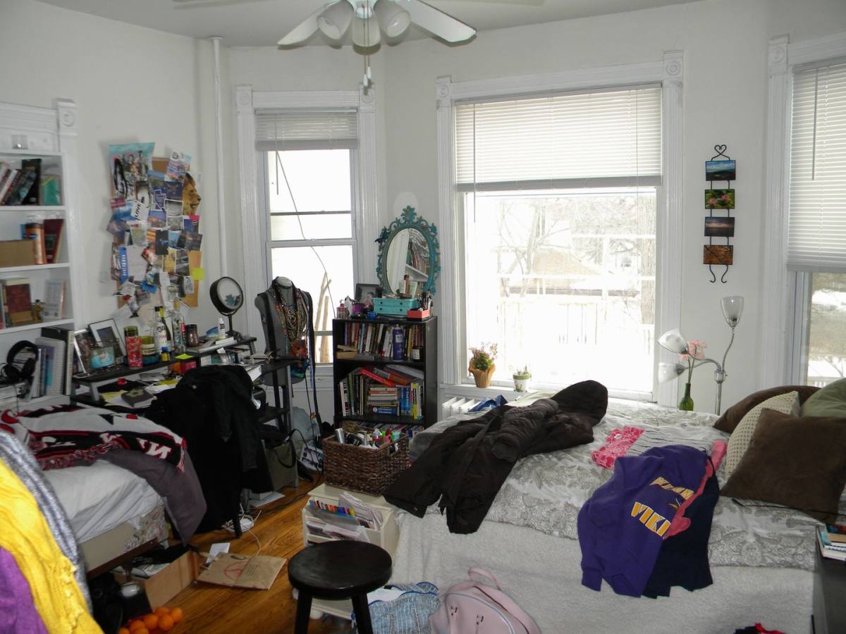 Apartment for rent at 2215 Como Ave, Saint Paul, MN 55108