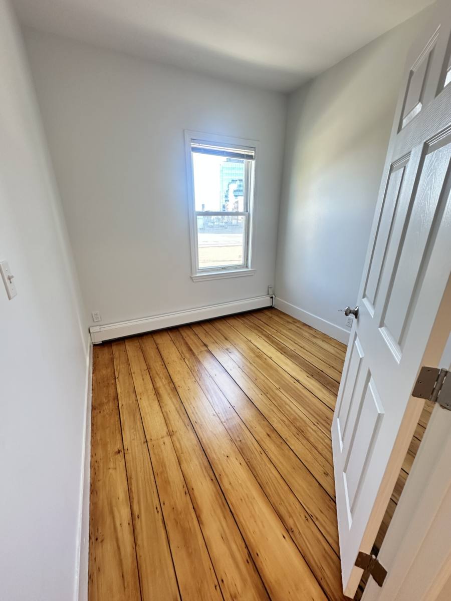 House for rent at 61 Webster Ave #3R, Somerville, MA 02143