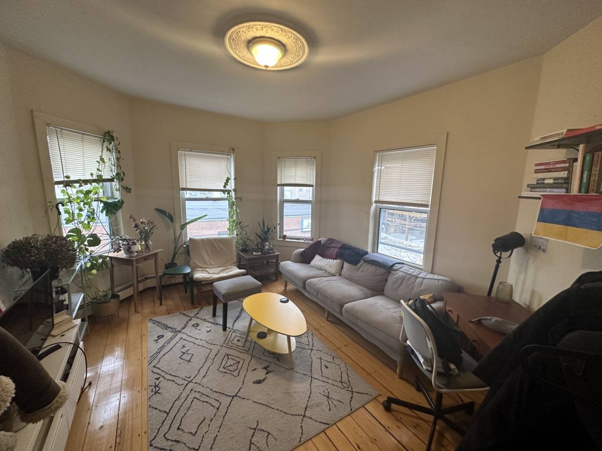 House for rent at 61 Webster Ave #3R, Somerville, MA 02143