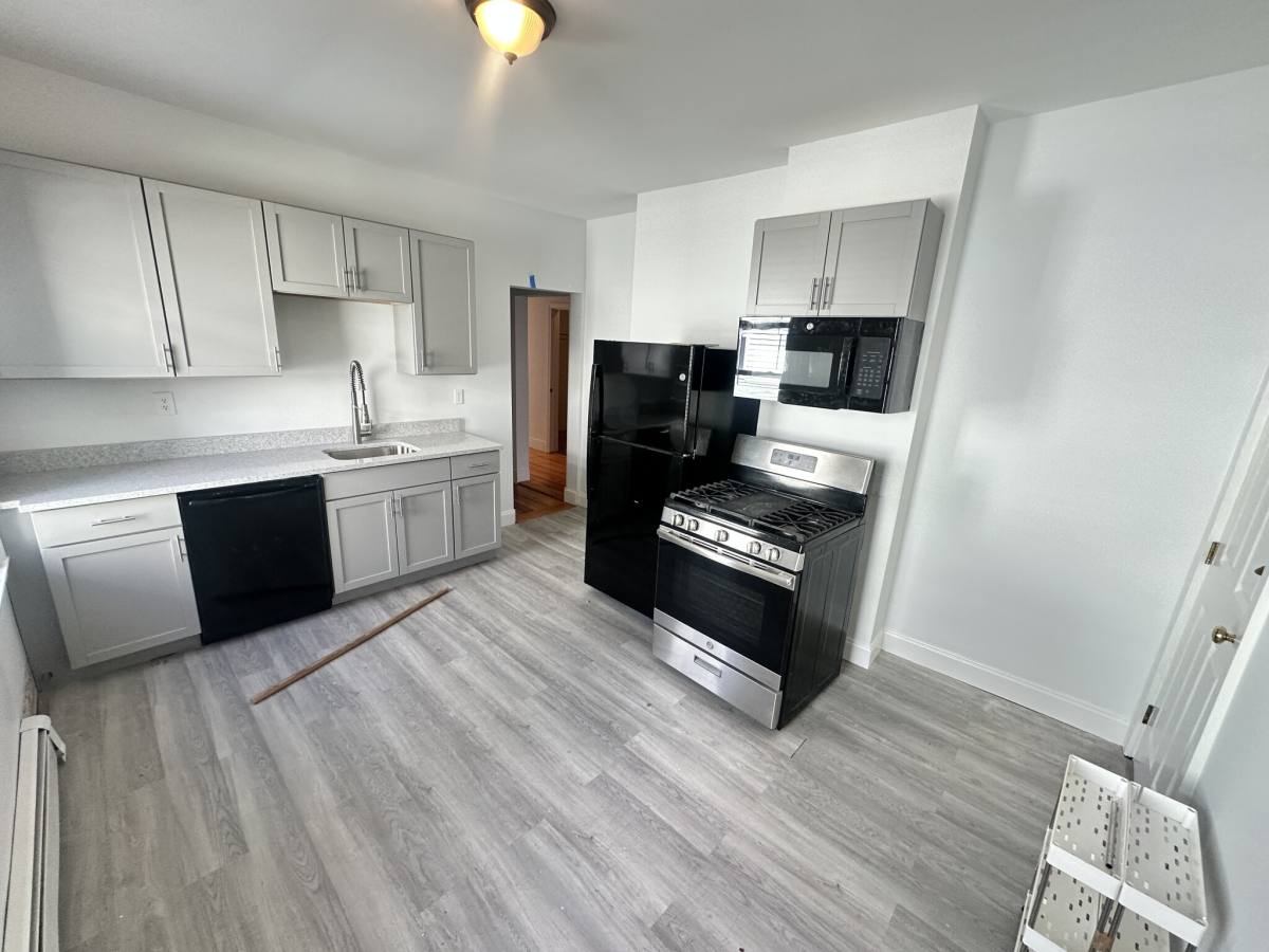 House for rent at 61 Webster Ave #3R, Somerville, MA 02143