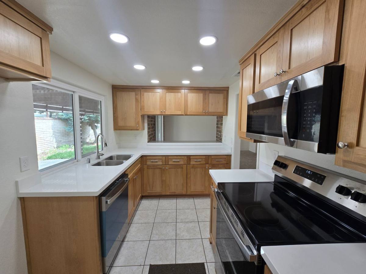 House for rent at 5404 Quince St, Riverside, CA 92506