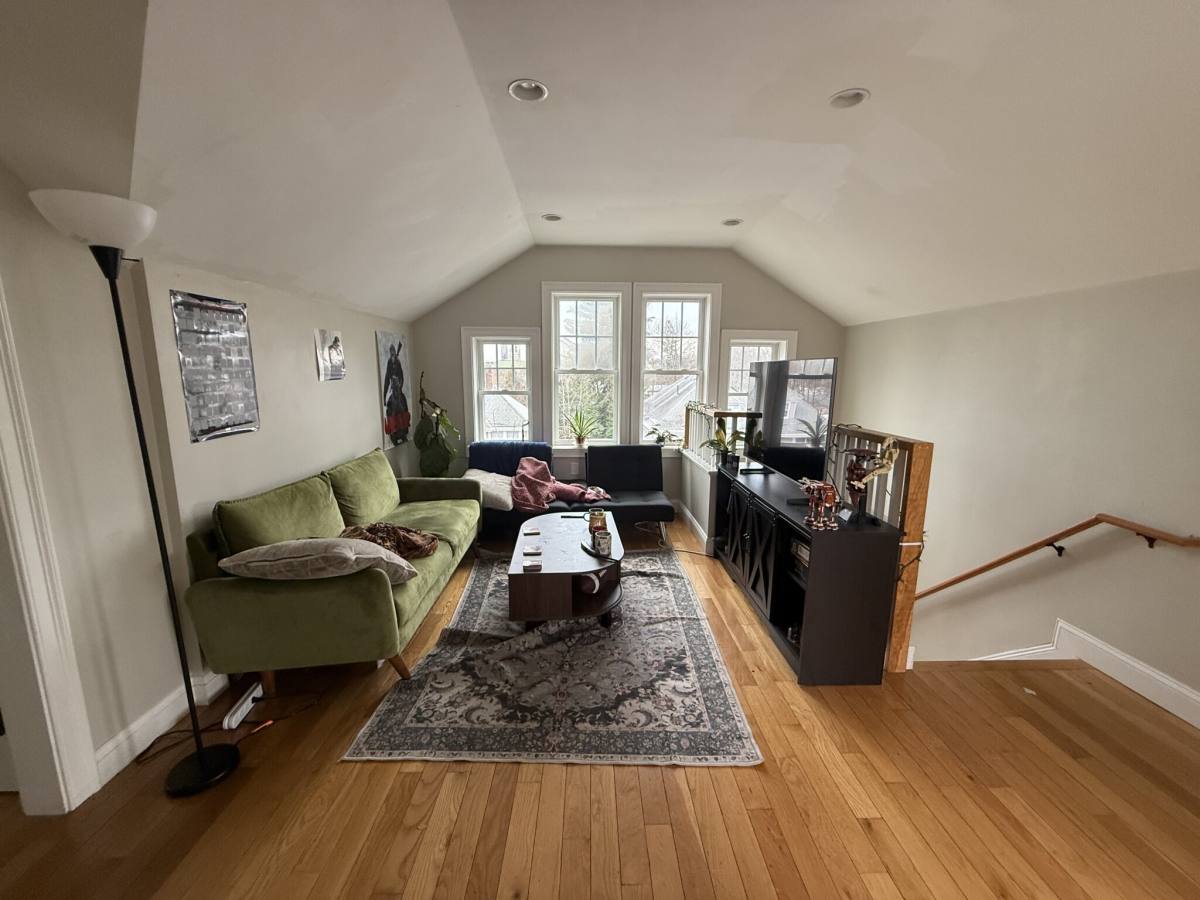 House for rent at 25-27 Crosby Rd #2D, Chestnut Hill, MA 02467