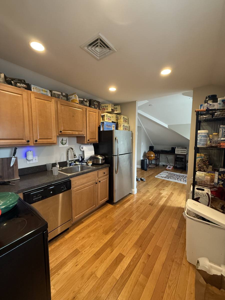 House for rent at 25-27 Crosby Rd #2D, Chestnut Hill, MA 02467