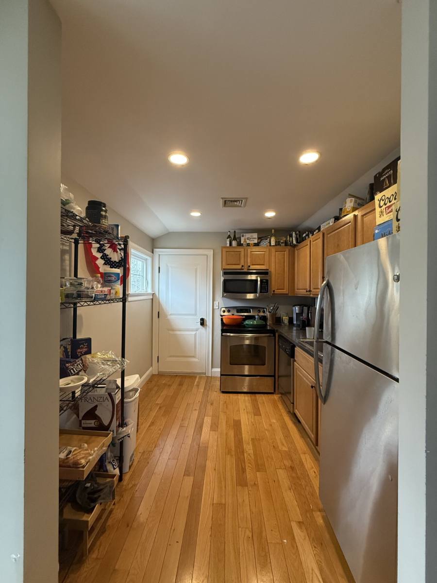 House for rent at 25-27 Crosby Rd #2D, Chestnut Hill, MA 02467
