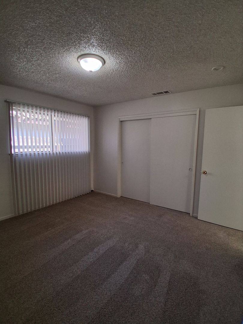 Apartment for rent at 1136 E Fedora Ave, Fresno, CA 93704