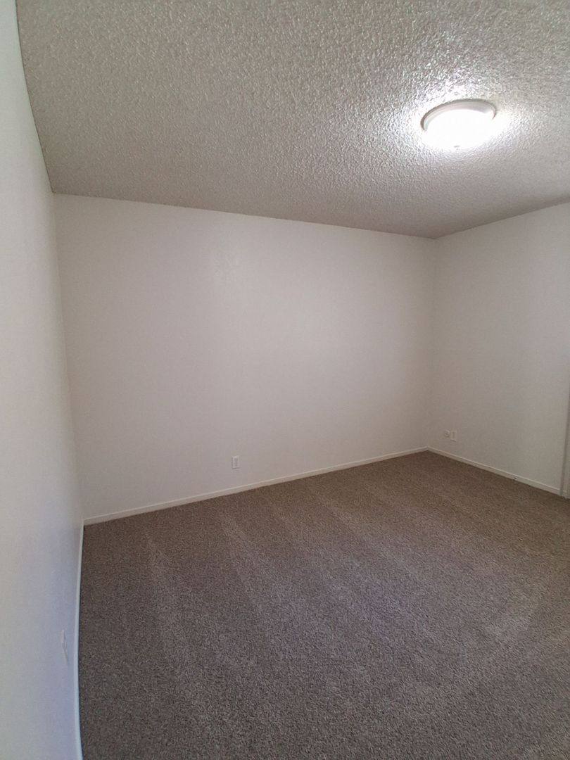 Apartment for rent at 1136 E Fedora Ave, Fresno, CA 93704
