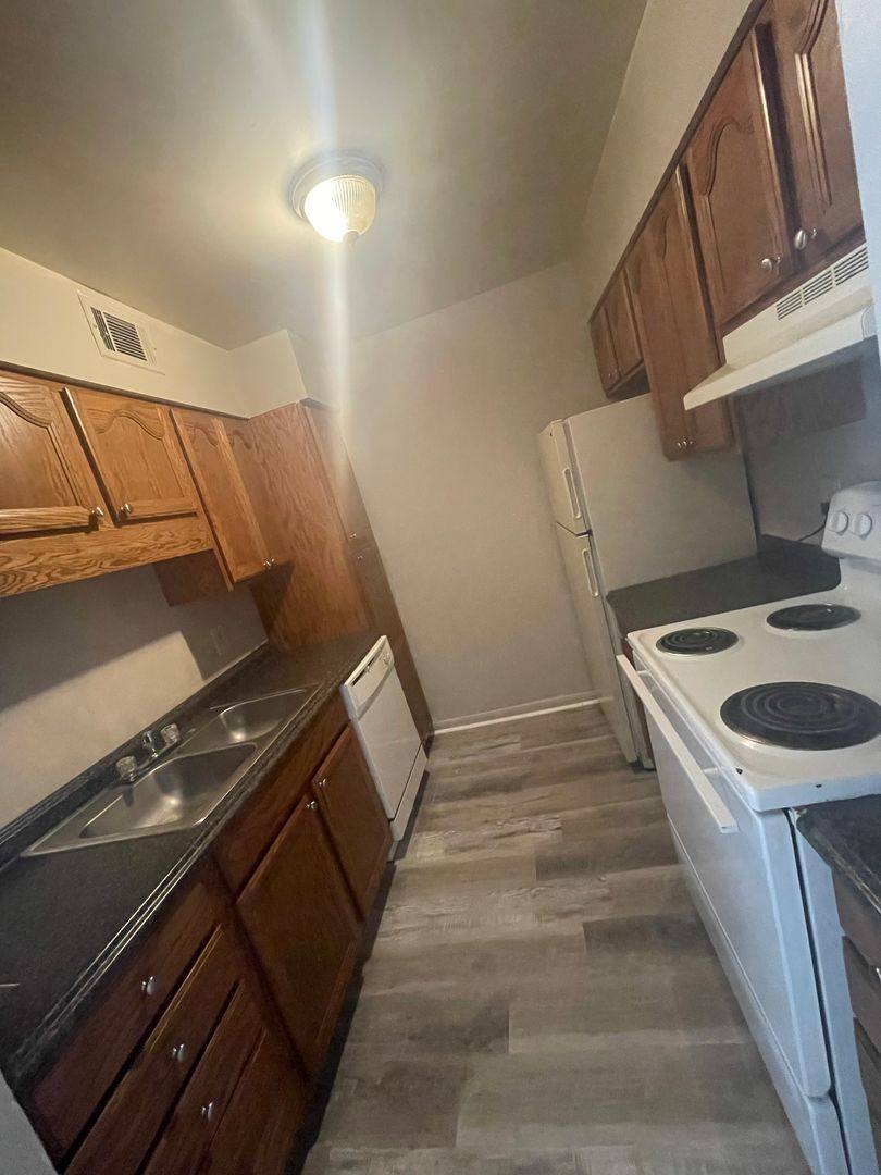 Apartment for rent at 527 Highway 145 N, Aberdeen, MS 39730