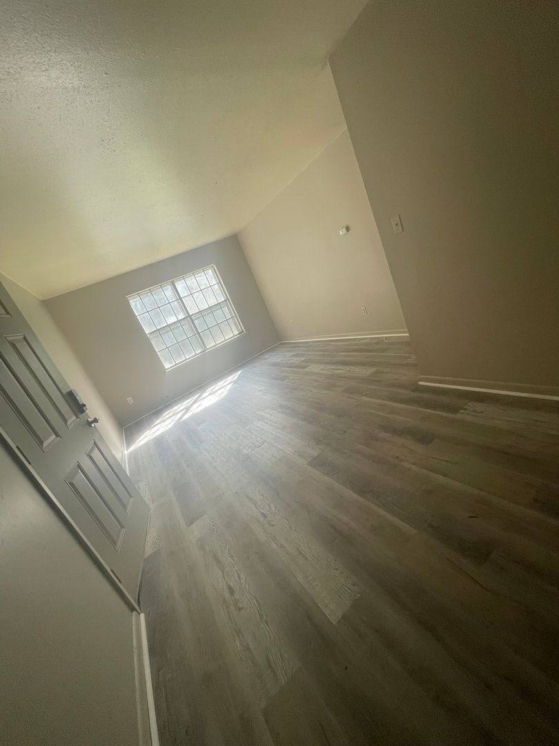Apartment for rent at 527 Highway 145 N, Aberdeen, MS 39730