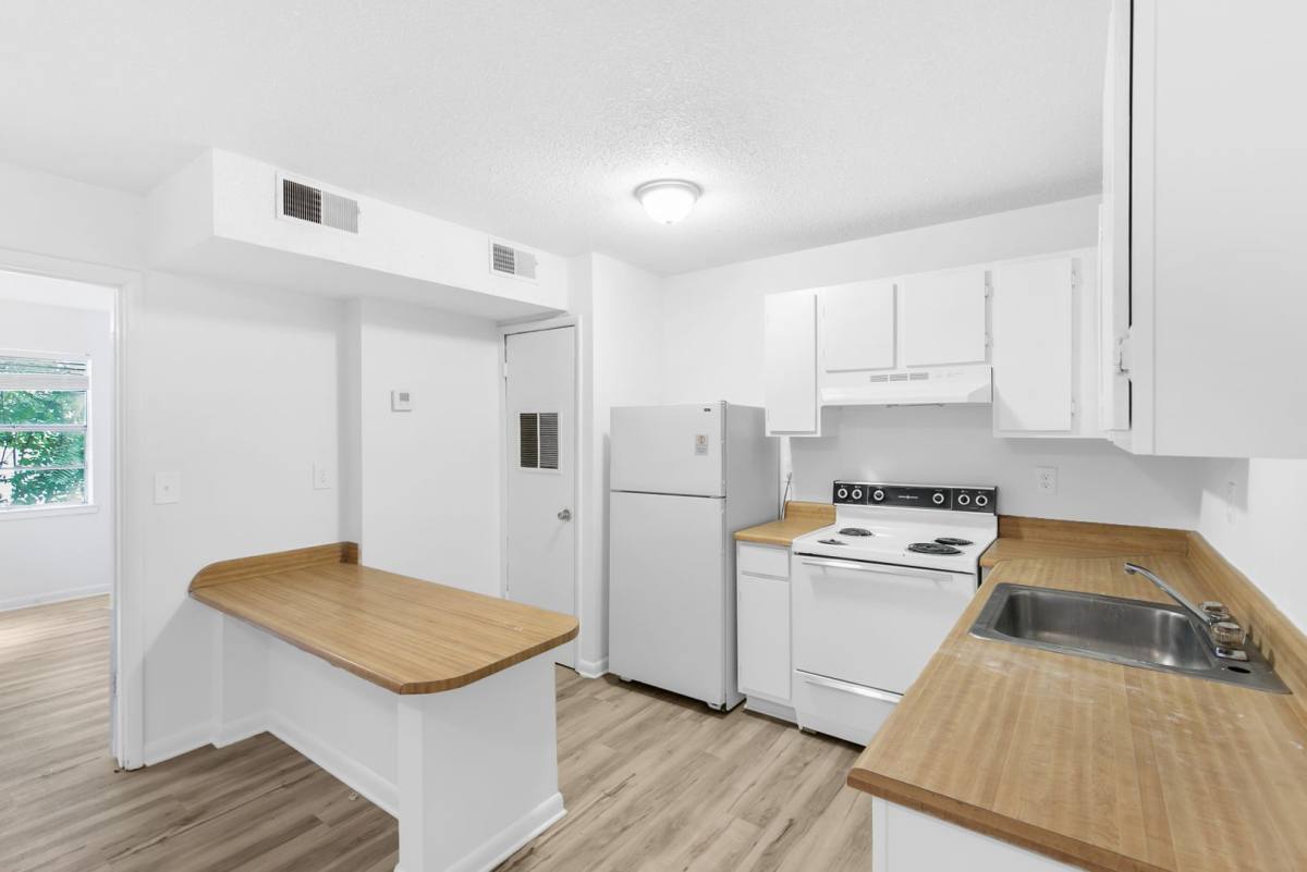Apartment for rent at 1438 18th St S, Birmingham, AL 35205