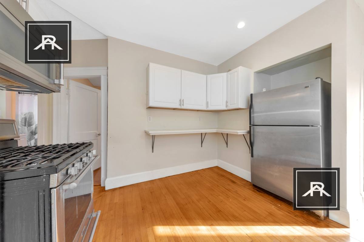 Apartment for rent at 298-300 Alewife Brook Parkway #2, Somerville, MA 02144
