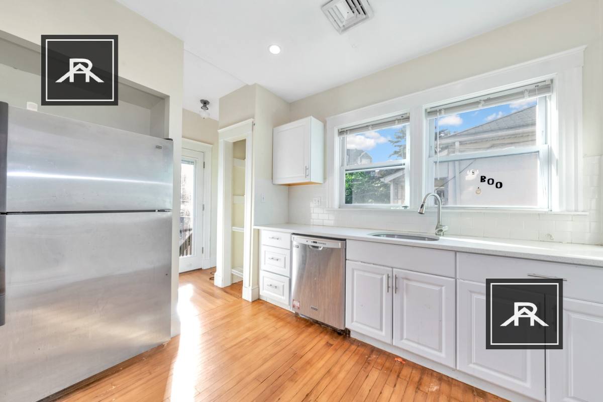 Apartment for rent at 298-300 Alewife Brook Parkway #2, Somerville, MA 02144