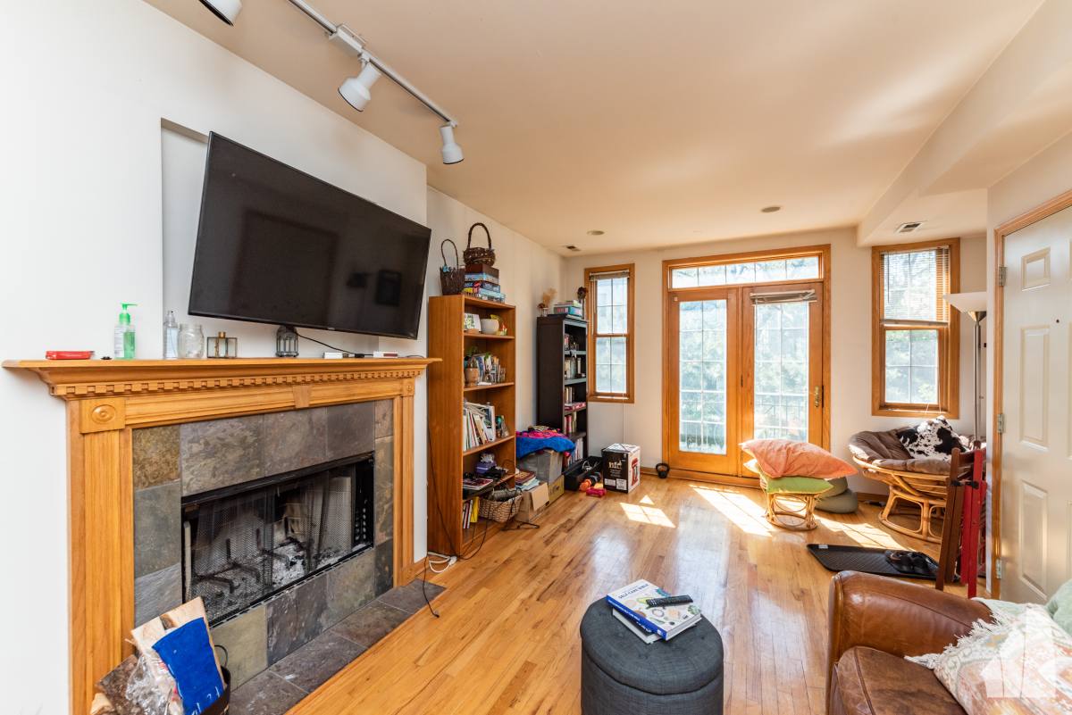 Apartment for rent at 819 Wood #2, Chicago, IL 60622