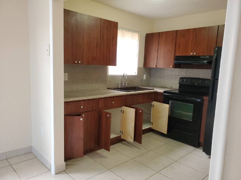 Townhouse for rent at 43rd Place #4, Hialeah, FL 33012