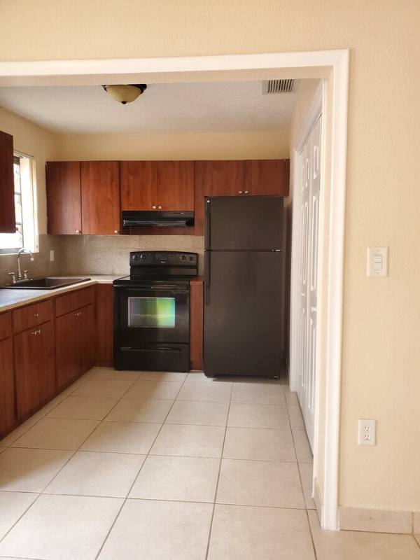 Townhouse for rent at 43rd Place #4, Hialeah, FL 33012