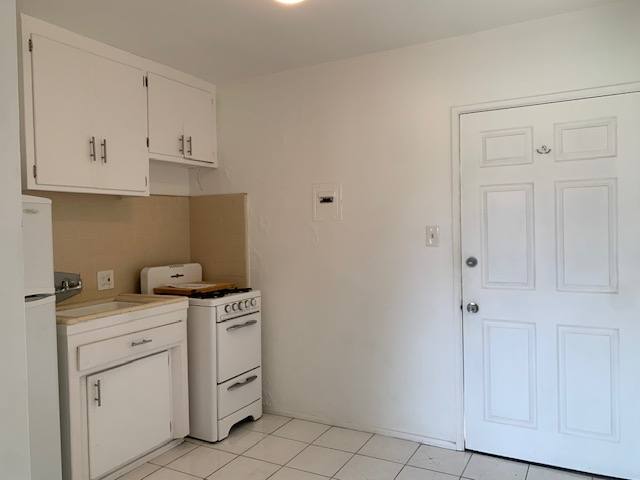 Apartment for rent at 12732 Venice Blvd #4, Los Angeles, CA 90066