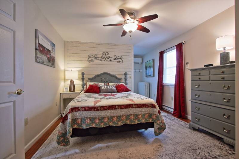 Apartment for rent at 123 S Railroad St, Hummelstown, PA 17036