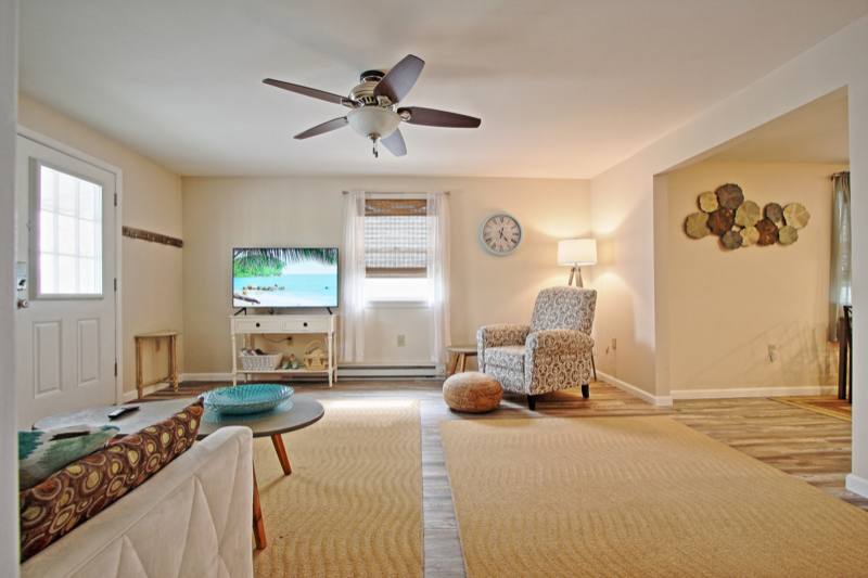 Apartment for rent at 123 A S Railroad St, Hummelstown, PA 17036