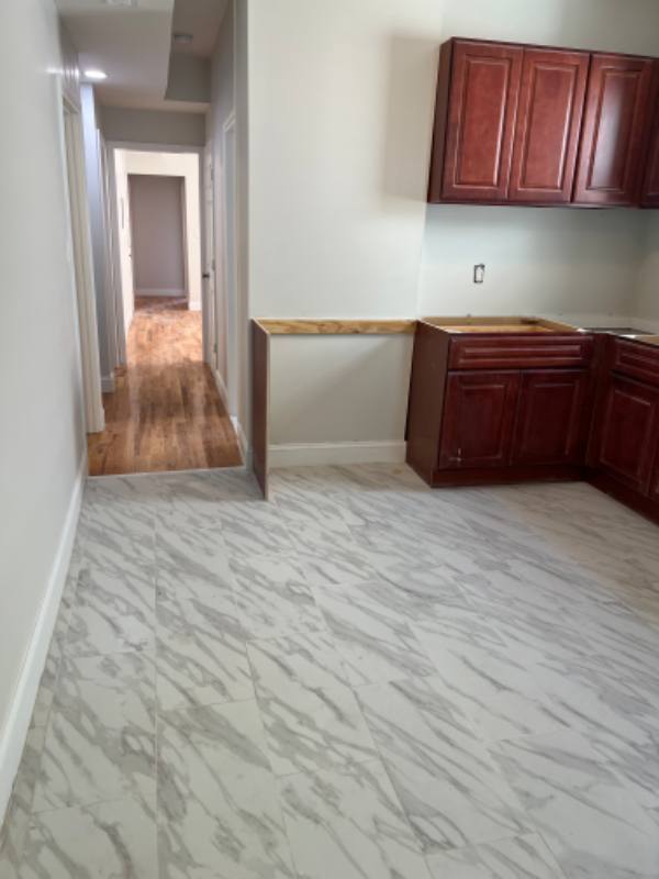 Apartment for rent at 838 S 16th St #2, Newark, NJ 07108