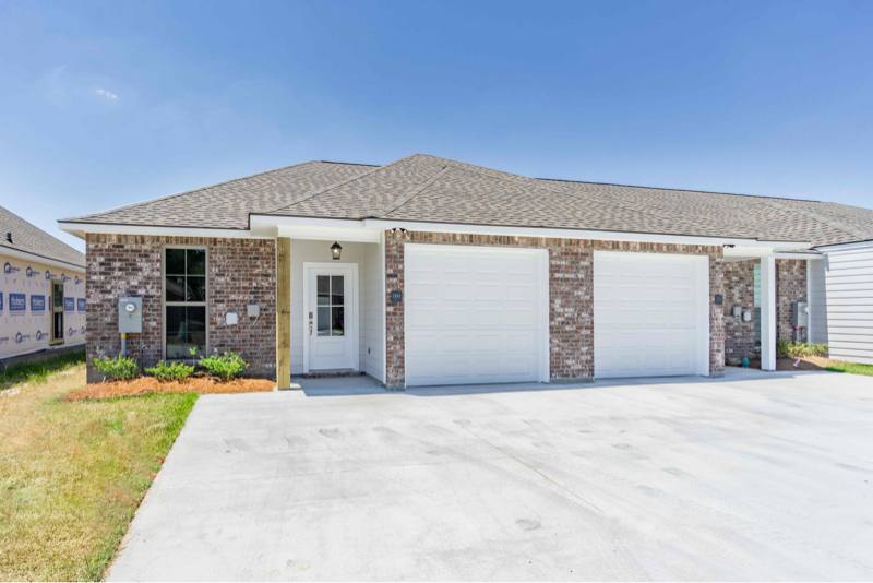 Townhouse for rent at 33260 La Highway 16 #11D, Denham Springs, LA 70706