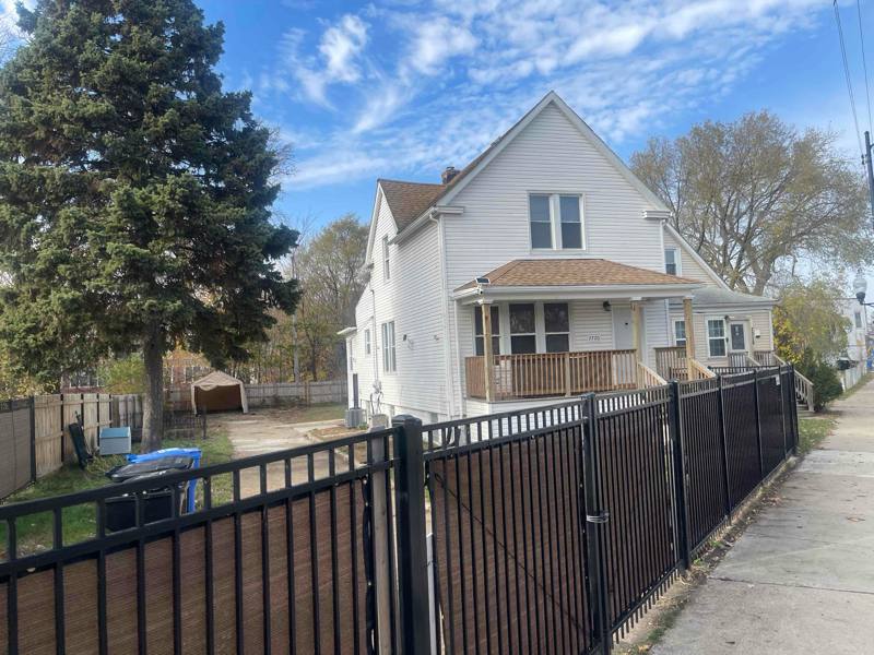 House for rent at 7720 S Exchange Ave, Chicago, IL 60649