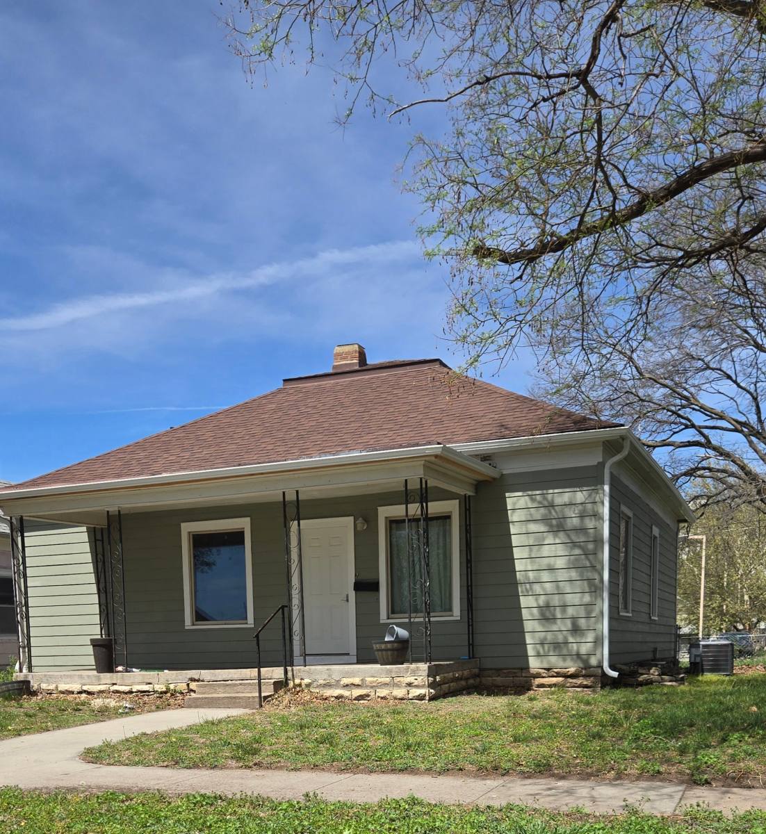 House for rent at 221 E 7th, Concordia, KS 66901