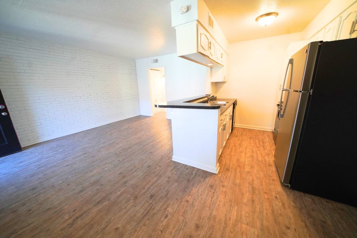 Apartment for rent at 5221 Bonita Ave #201, Dallas, TX 75206