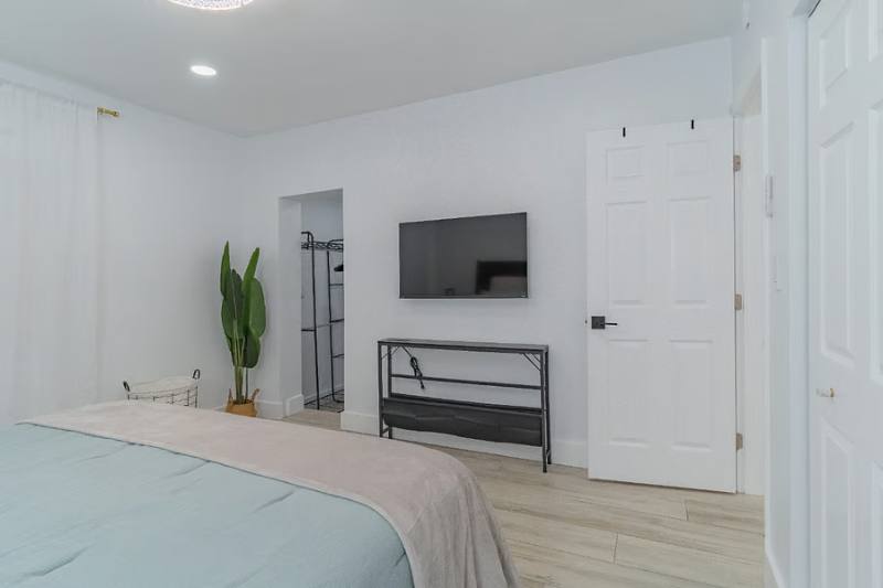 Apartment for rent at 1520 NE 16th Ave, Fort Lauderdale, FL 33304