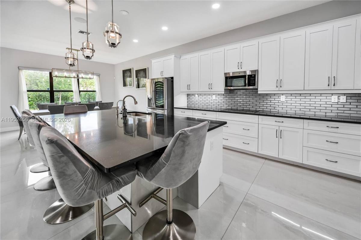 House for rent at 8645 NW 39th Court, Coral Springs, FL 33065