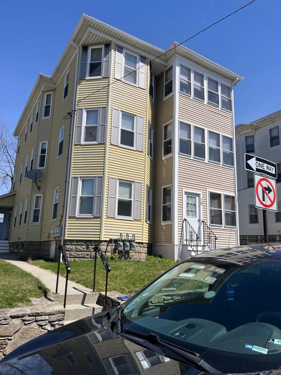 Apartment for rent at 19 King Philip Rd #2, Worcester, MA 01606