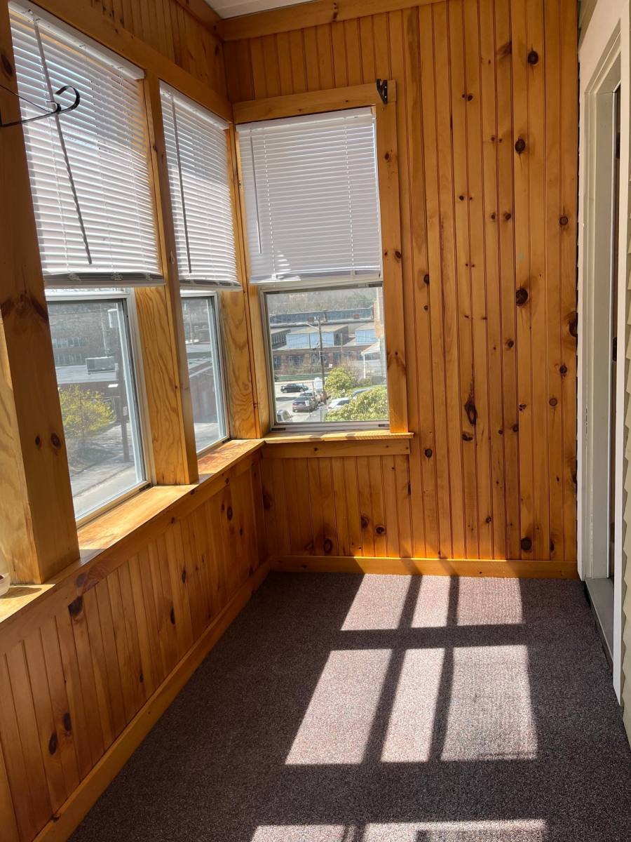 Apartment for rent at 19 King Philip Rd #2, Worcester, MA 01606