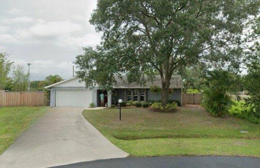 House for rent at 5277 Cedar Hammock Court, Sarasota, FL 34232