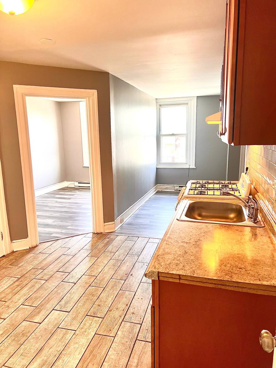 Apartment for rent at 904 E Tioga #2, Philadelphia, PA 19134
