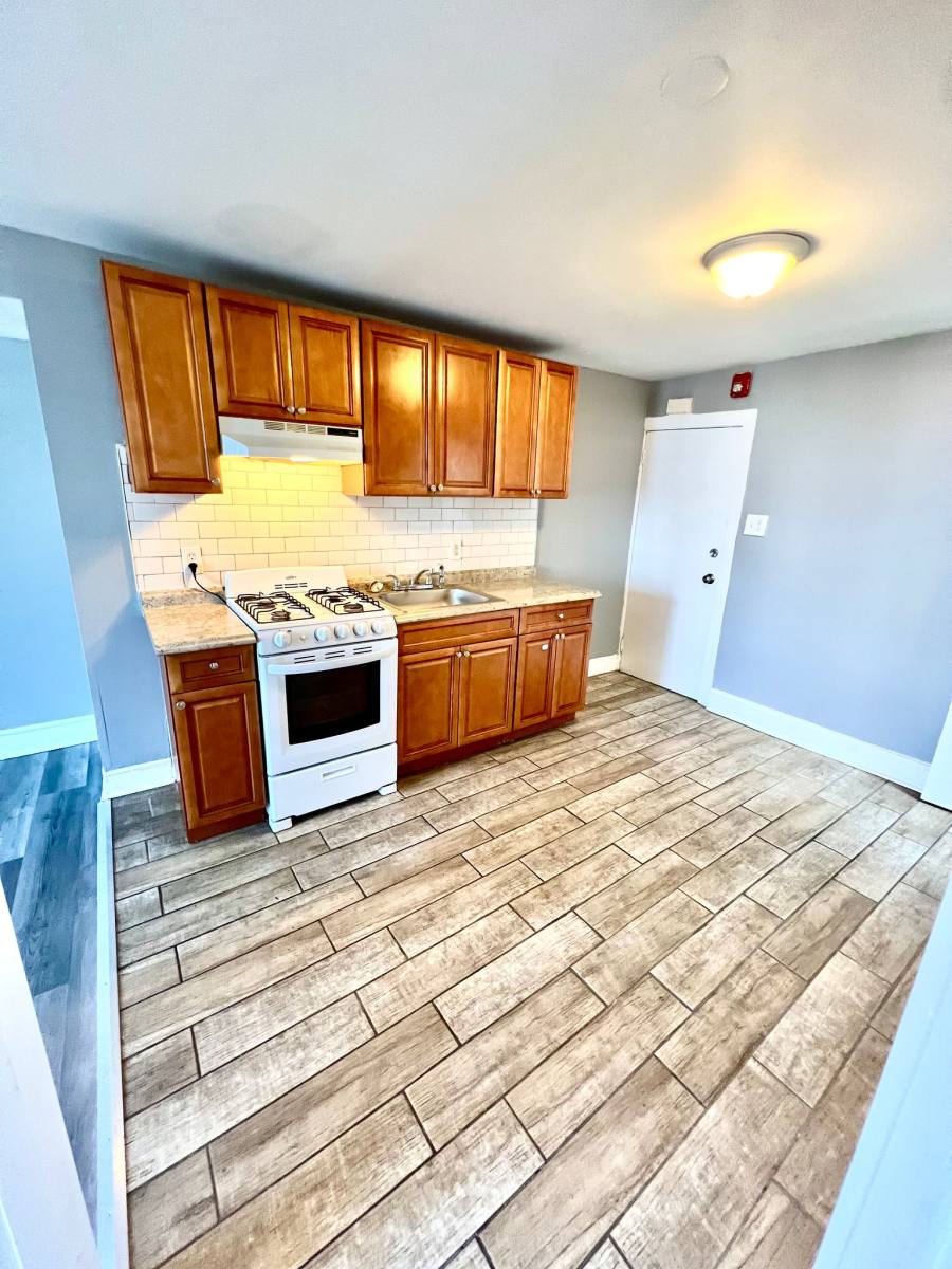 Apartment for rent at 904 E Tioga #2, Philadelphia, PA 19134