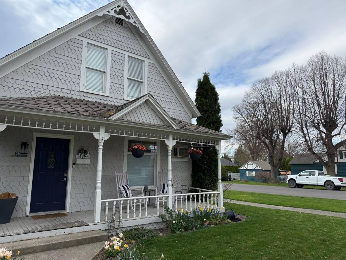 House for rent at 801 Guernsey St, Prosser, WA 99350