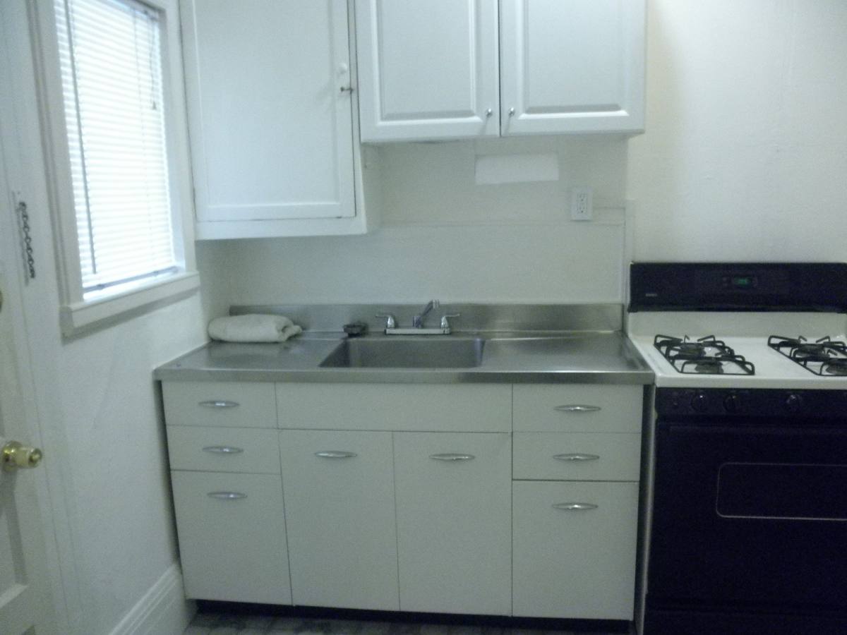 Apartment for rent at 2214 Channing Way #1, Berkeley, CA 94704