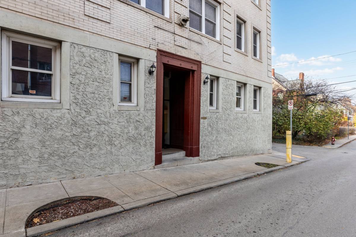 Apartment for rent at 5523 Ellsworth Ave #12C, Pittsburgh, PA 15232