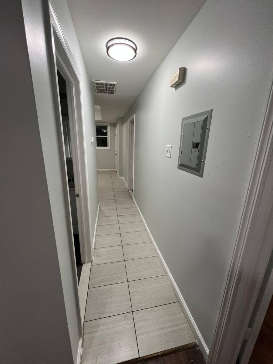 Apartment for rent at 221 N 15th St #2, East Orange, NJ 07018