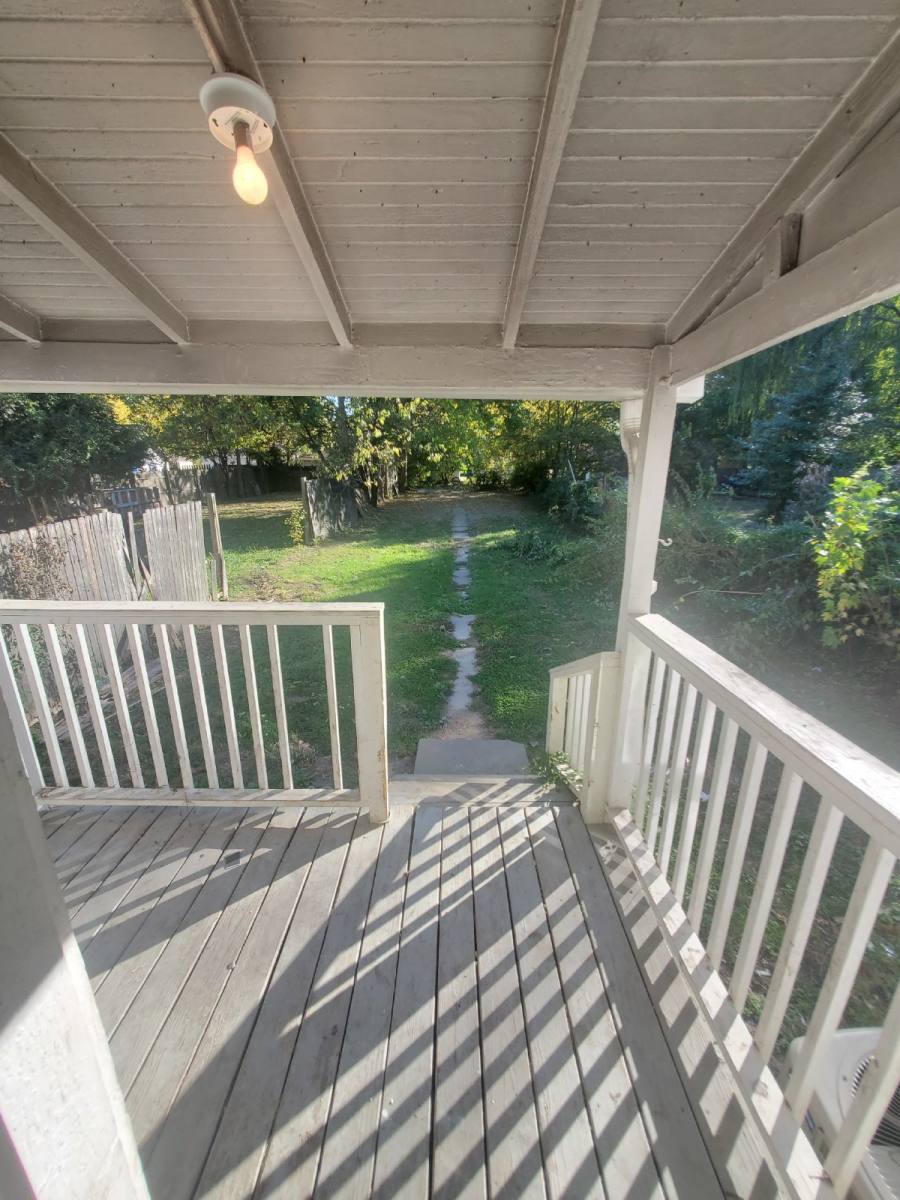 House for rent at 1522 Clara Ave Mk, Louisville, KY 40215