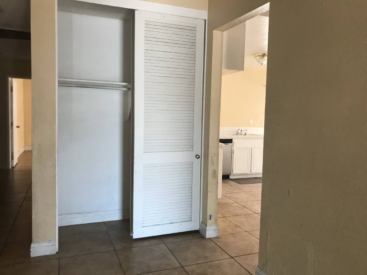 House for rent at 4879 Summerhill Rd, Las Vegas, NV 89121