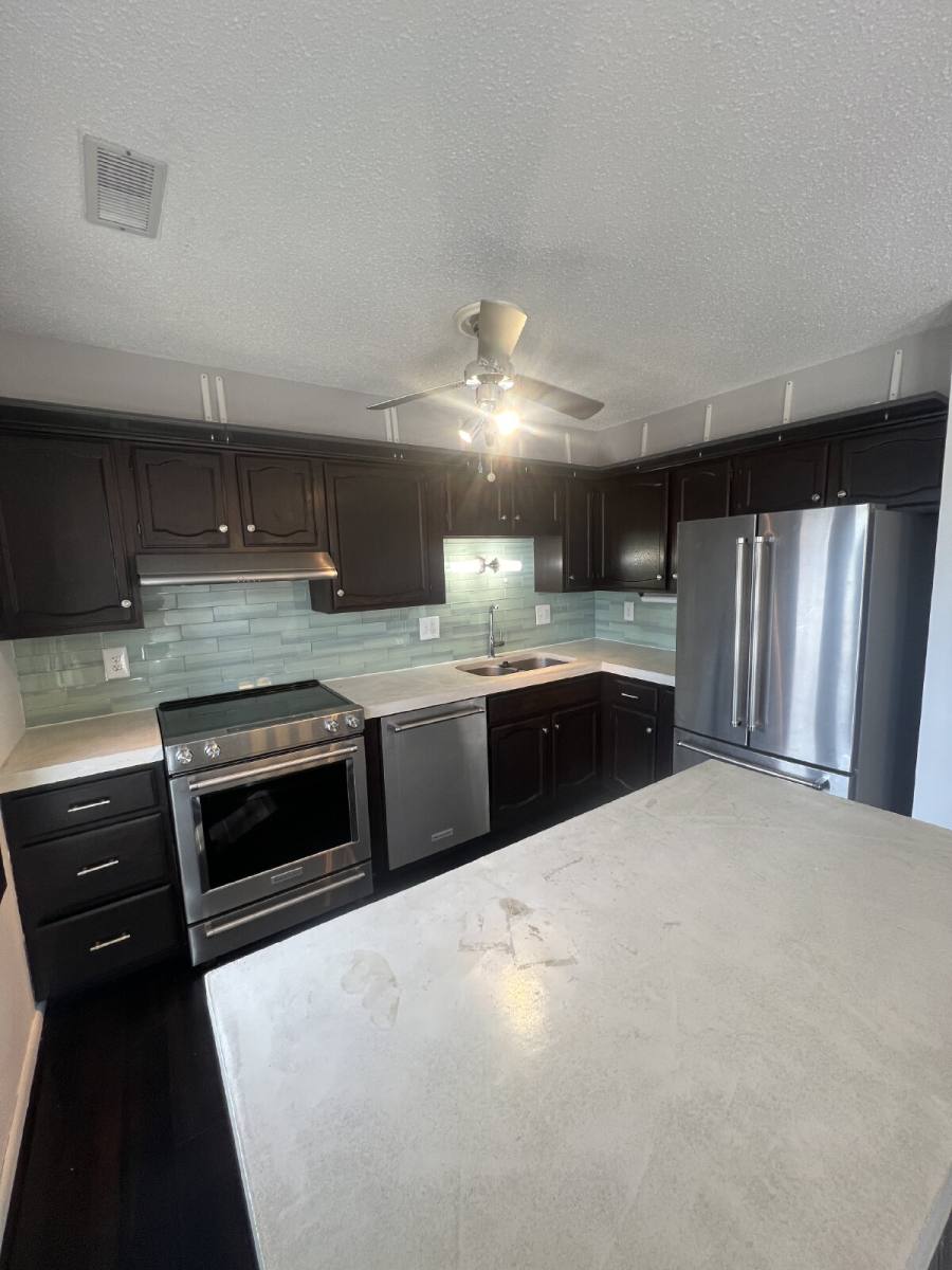 Condo for rent at 9309 Sandler Dr #5, Urbandale, IA 50322