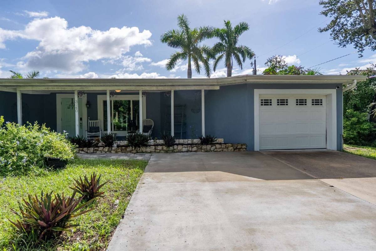 House for rent at 3140 Bay Shore Rd, Sarasota, FL 34234